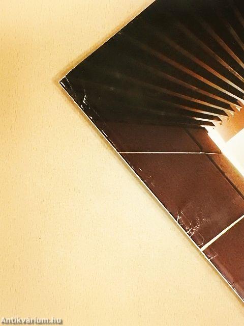 Művészet 1975. július