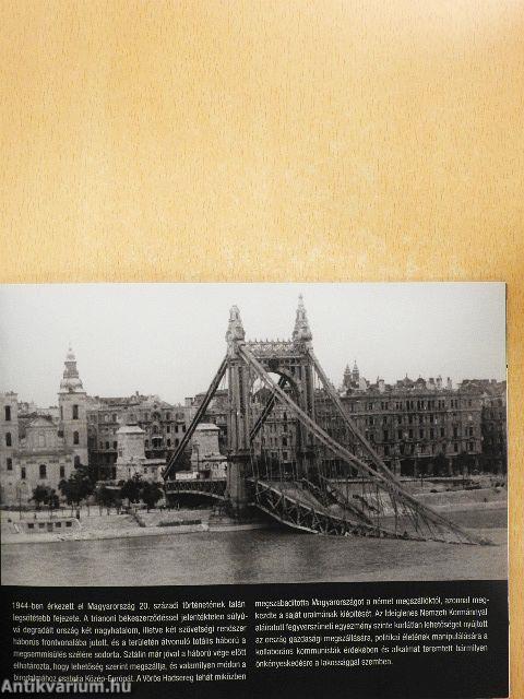 A Pokol bugyrai... Málenkij robot