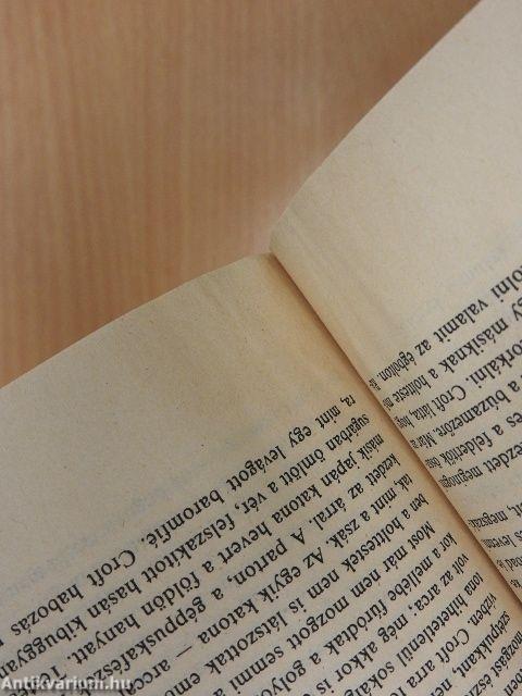 Meztelenek és holtak 1-2.