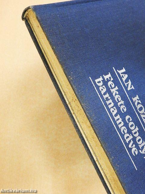 Fekete coboly, barnamedve