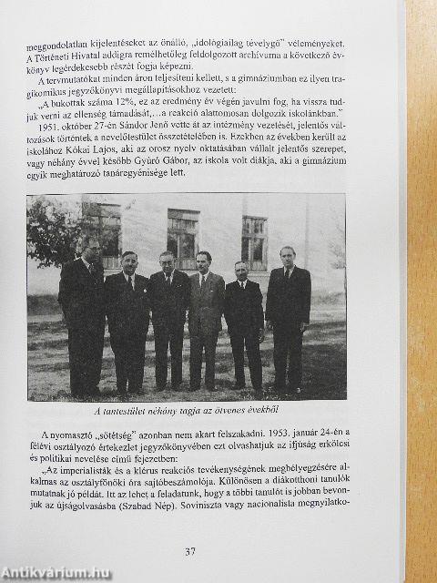 A szeghalmi Péter András Gimnázium Jubileumi Évkönyve