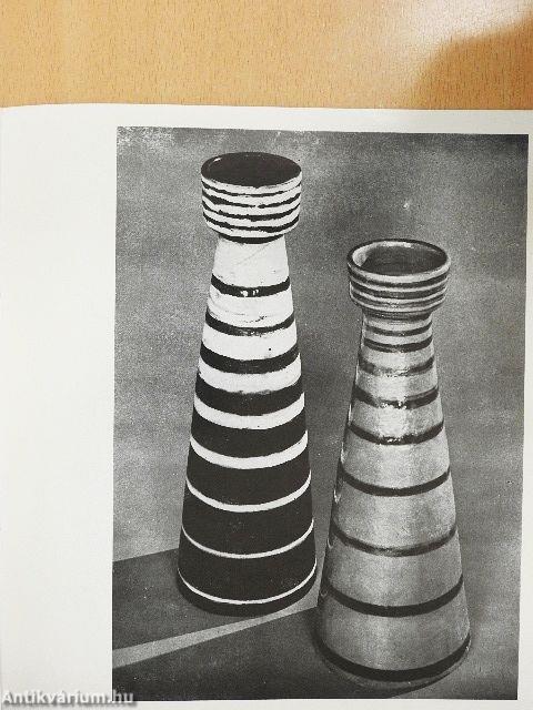 Benkő Erzsébet gobelin művész, Kende Judit kerámikus művész kiállítása