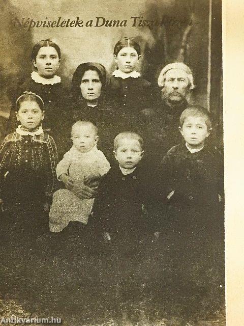 Népviseletek a Duna Tisza közén