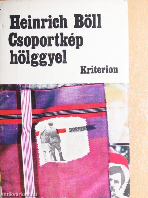 Csoportkép hölggyel