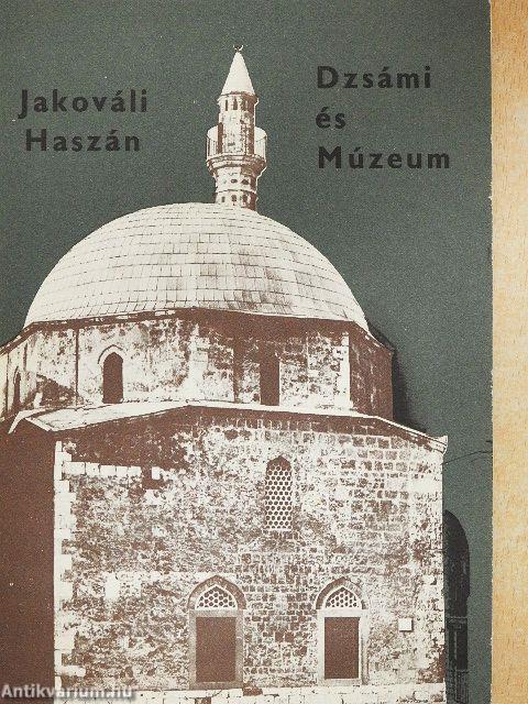 A Jakováli Haszán Pasa Dzsámi és Múzeum kiállítási vezetője