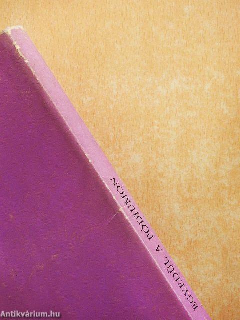 Egyedül a pódiumon