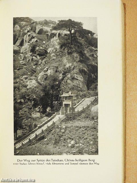 Funkelnder Ferner Osten!