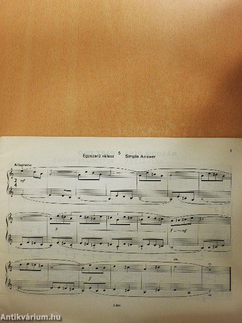 Első játékok a zongorán