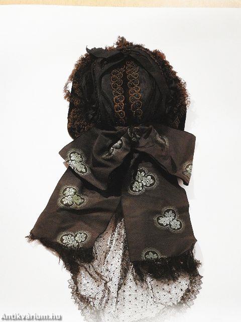 110 év 110 műtárgy