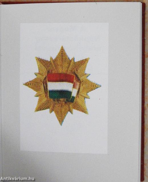 A Magyar Népköztársaság Elnöki Tanácsának kitüntetései (minikönyv)