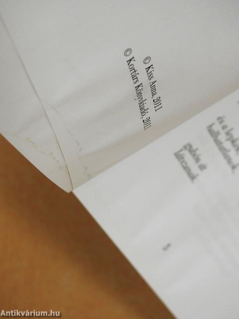 Jár nyomomban (dedikált példány)