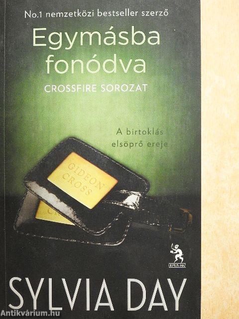 Egymásba fonódva