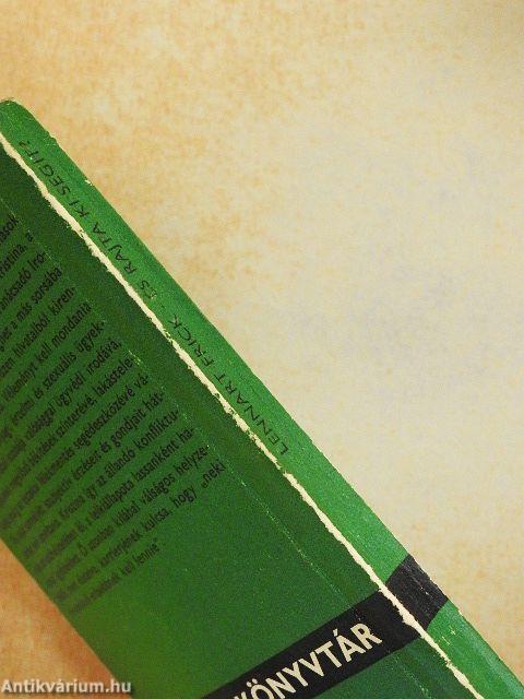 És rajta ki segít?