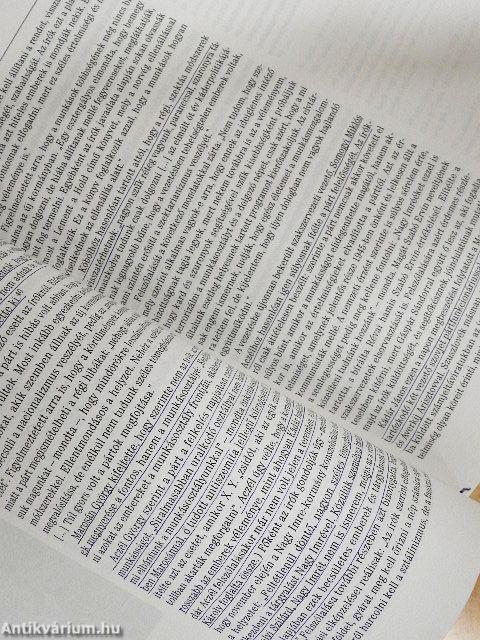 Az írók és a hatalom