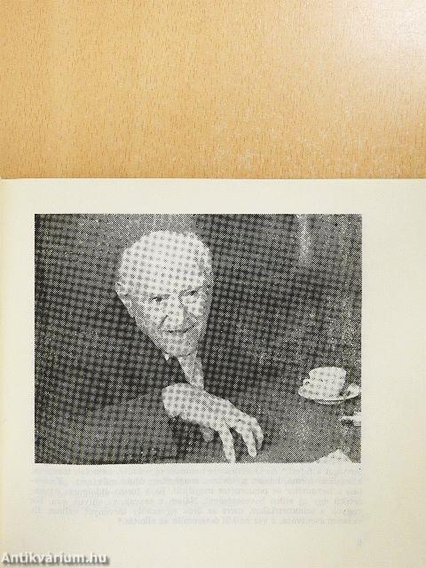 A Parnasszus ölében