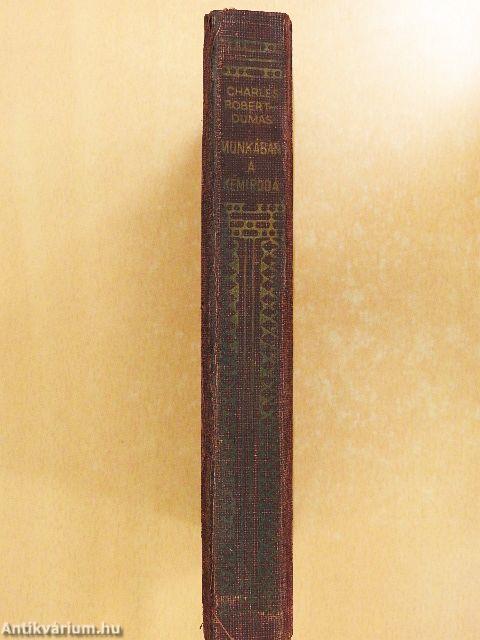 Munkában a kémiroda