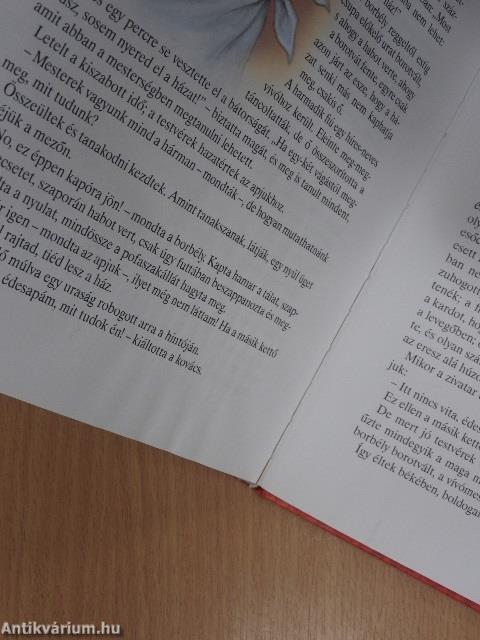 A kék fényű lámpás