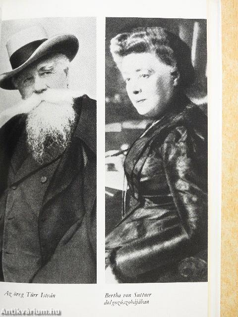 A világ színpadán