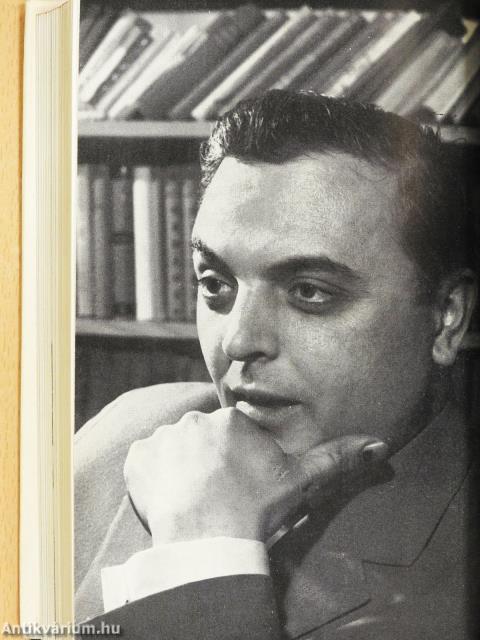 Tizenkét portré (dedikált példány)