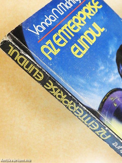 Az Enterprise elindul