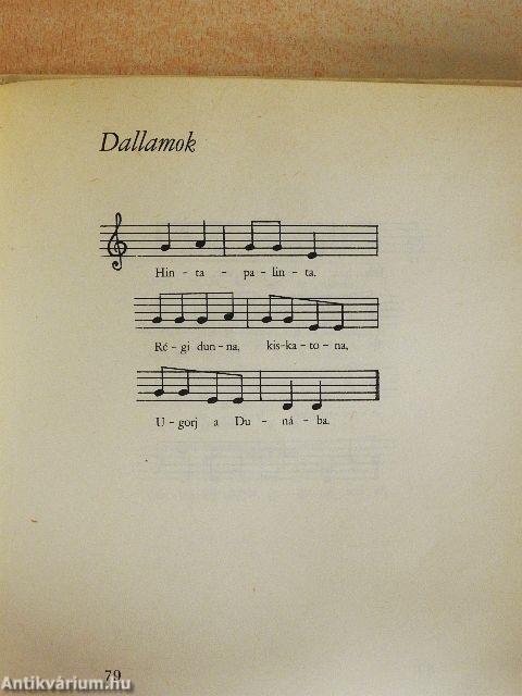 Szól a rigó kiskorában