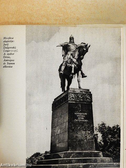 Moszkvától Moszkváig