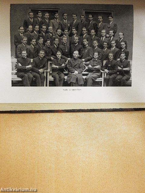 A Magyar Kegyestanitórend Budapesti Gimnáziumának évkönyve az 1940-41. iskolai évről