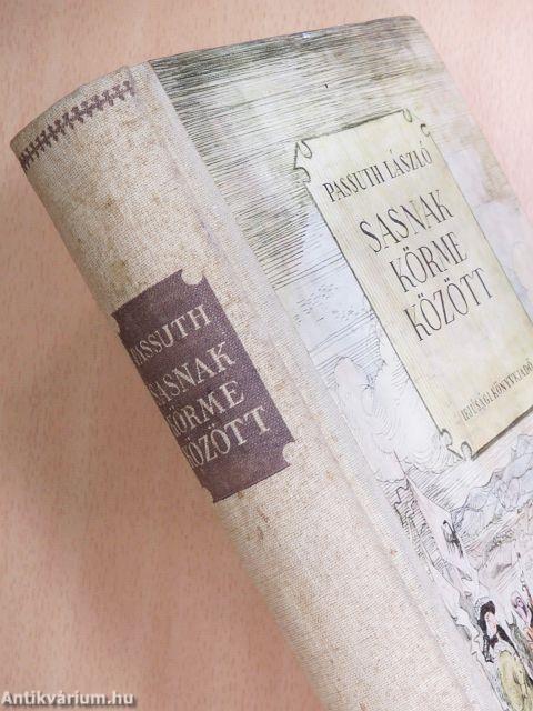 Sasnak körme között