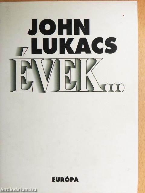 Évek...