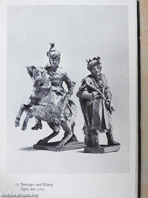 Künstlerische Schachfiguren aus zehn Jahrhunderten