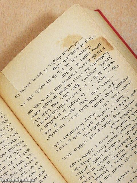 Egy pár selyemharisnya