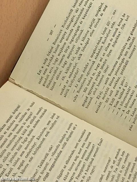 A három testőr I-IV.