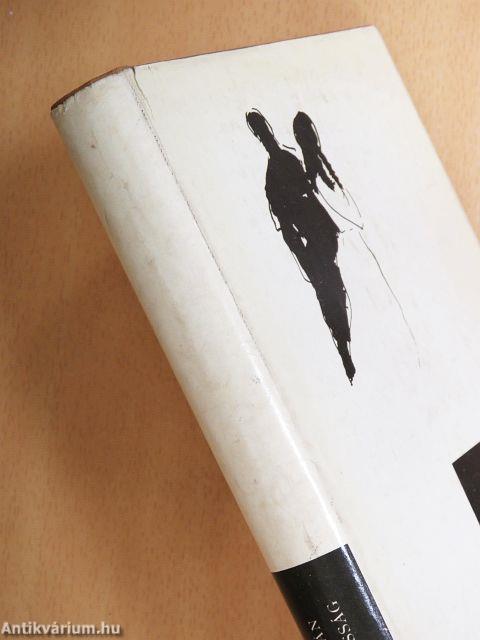 Különös házasság