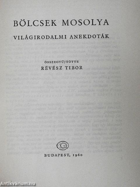 Bölcsek mosolya