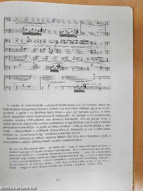 Tánc a mennyei barlang előtt