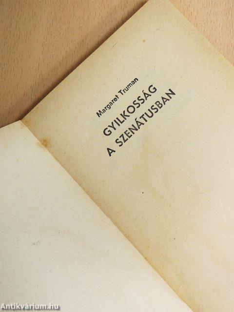 Gyilkosság a szenátusban
