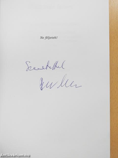 Most már látom (dedikált példány)