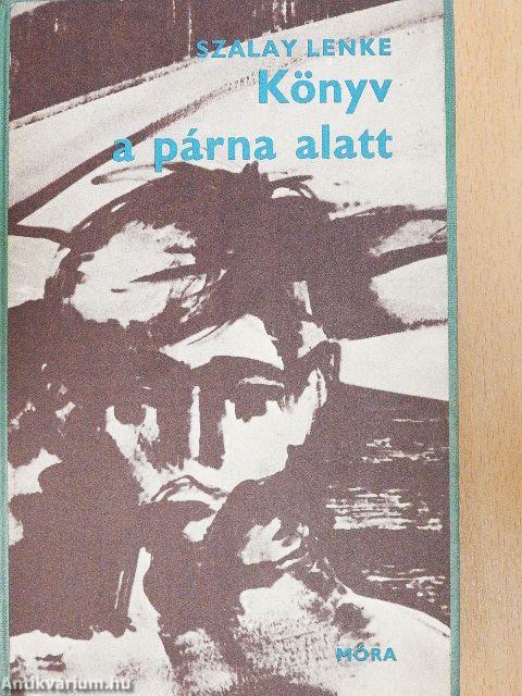Könyv a párna alatt