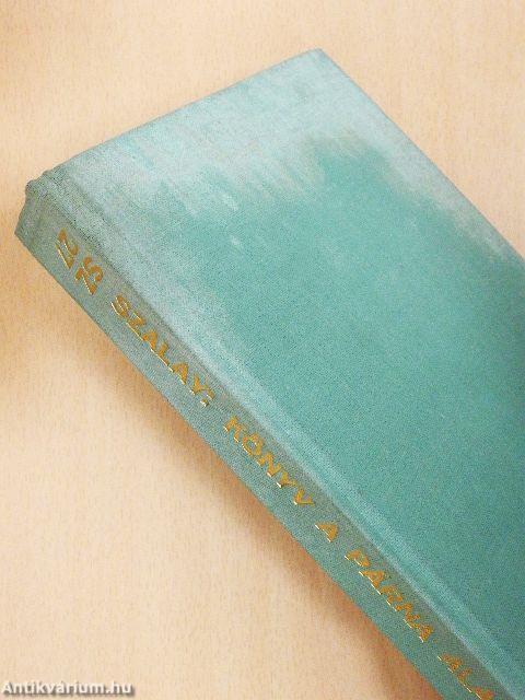 Könyv a párna alatt