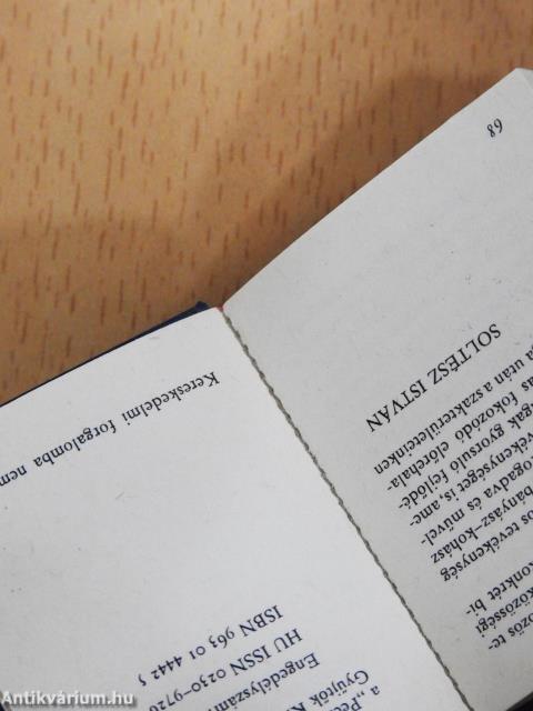 90 éves az OMBKE (minikönyv) - Plakettel