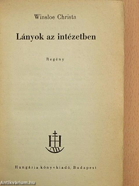 Lányok az intézetben