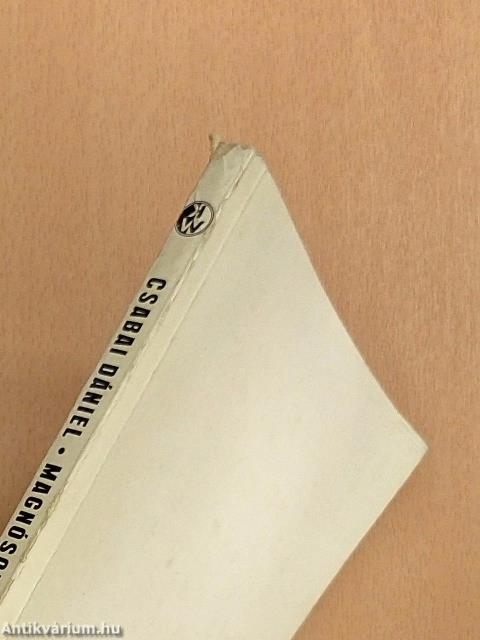 Magnósok évkönyve 1976