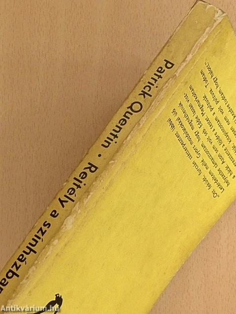 Rejtély a színházban