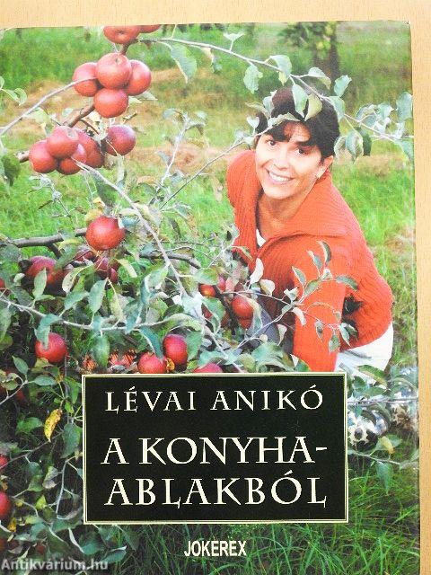 A konyhaablakból