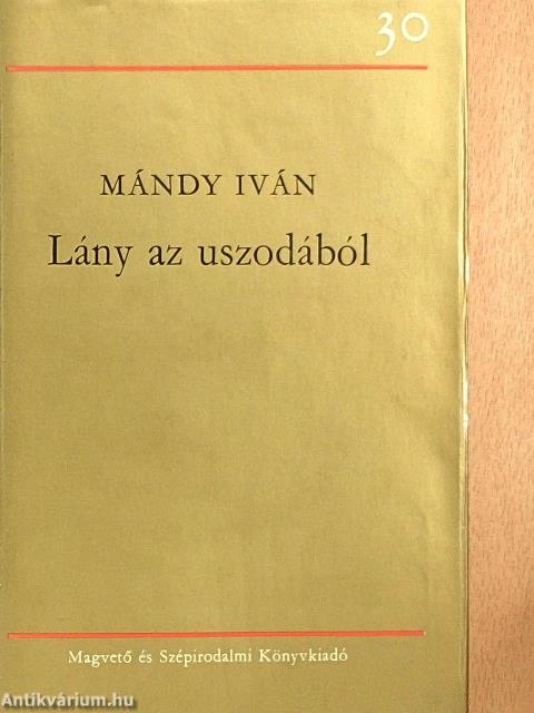 Lány az uszodából