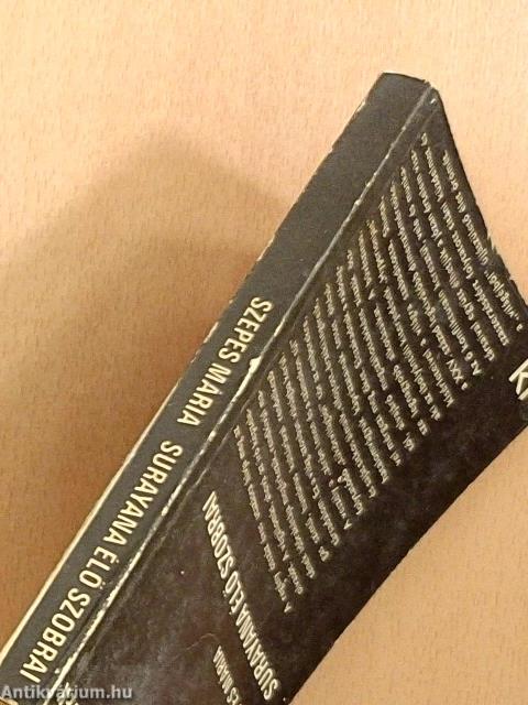 Surayana élő szobrai