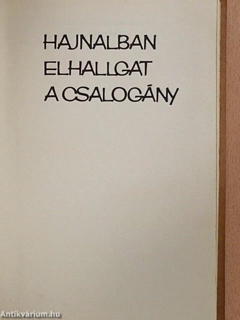 Hajnalban elhallgat a csalogány