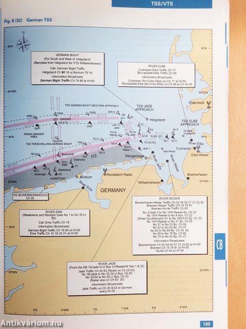 The Macmillan Reeds - Nautical Almanac 2000