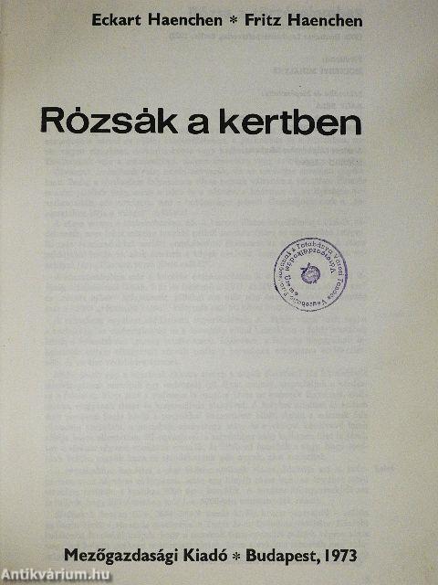 Rózsák a kertben