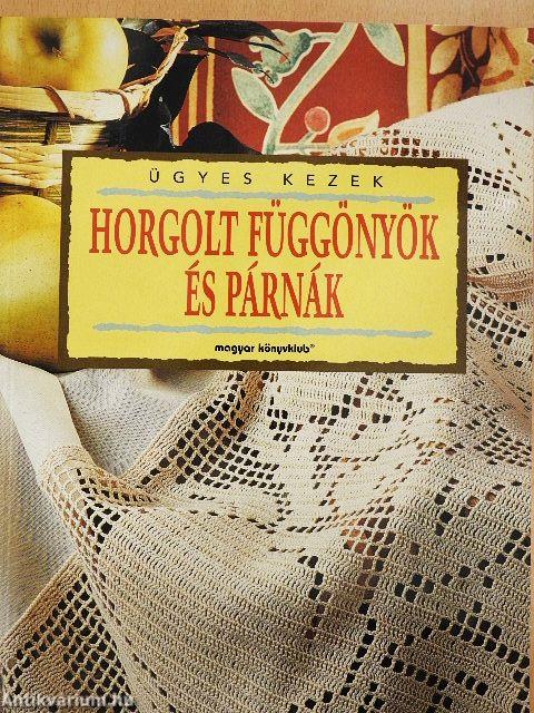 Horgolt függönyök és párnák